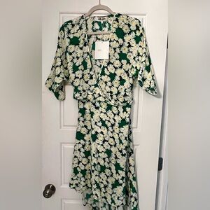 Diane Von Furstenberg Green and White Floral Dress